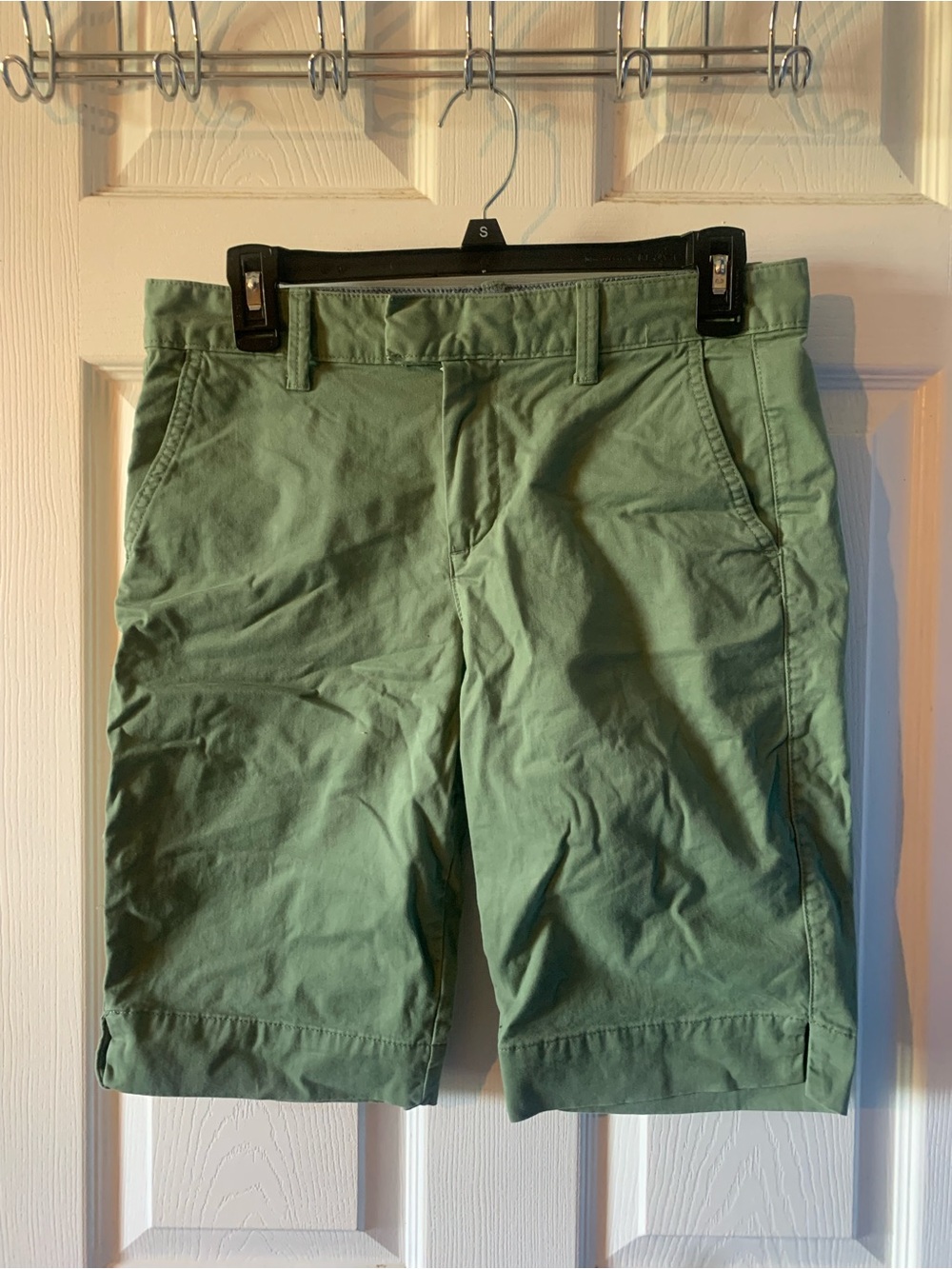 Women's Green Bermuda Shorts - Classic Casual Style